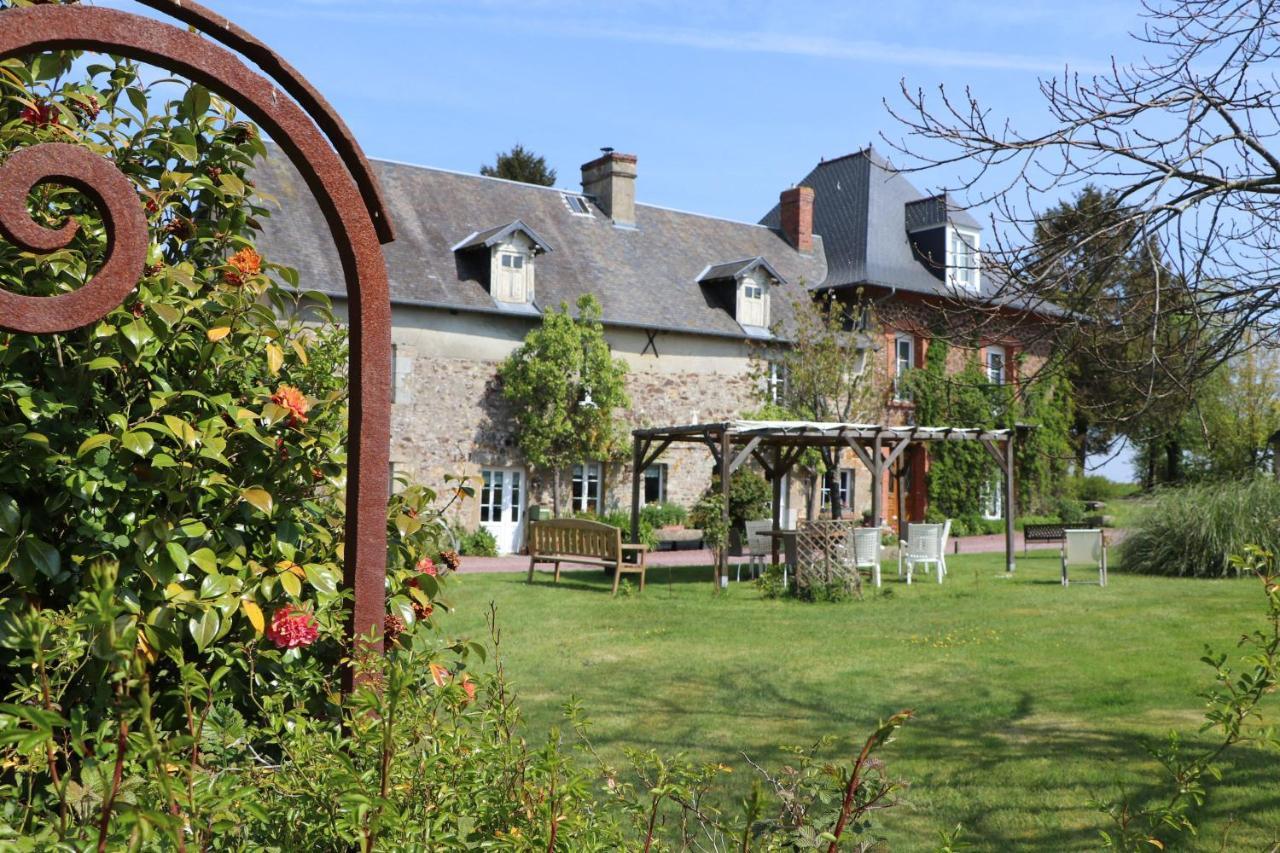 Bed and Breakfast Les Gouleries à Dangy Extérieur photo